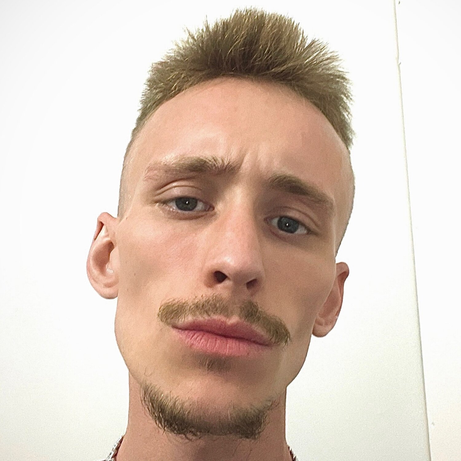 Антон Титов