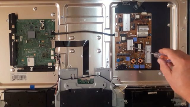 самсунг ue37es6307u, самсунг ue40d5000pw, самсунг ue32h530ak вид без крышки, samsung ue40d5520rw, ue40d5000 main
