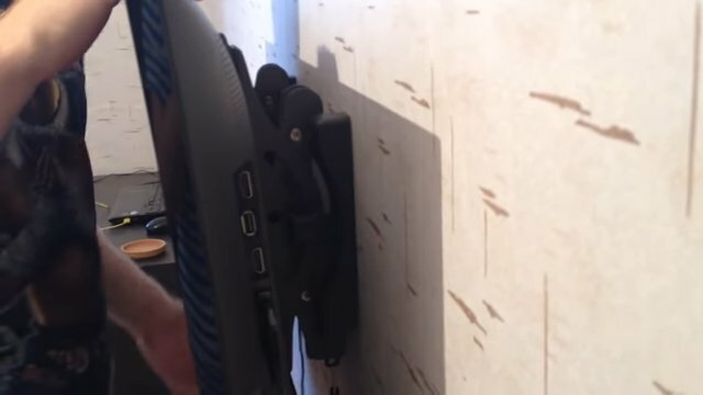 размытое изображение, клипса ремня безопасности лада ларгус, установка pwh26, le40c550j1 подставка, крепление для телевизора филипс на стену