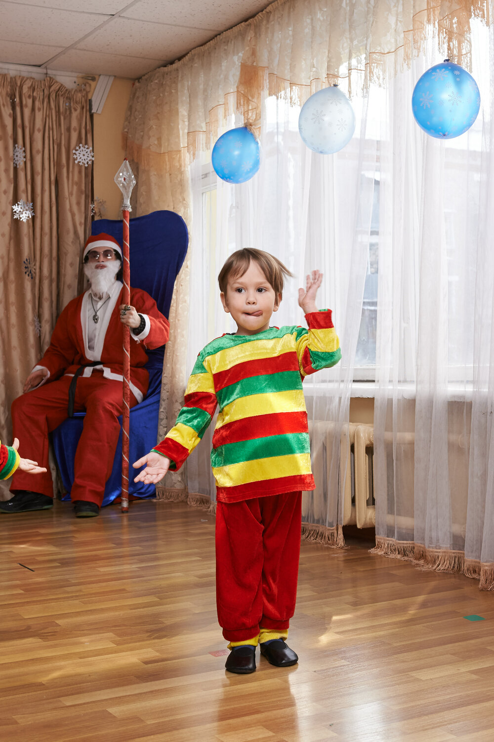 утренник, костюм гнома для новогоднего утренника в детском саду, жизнь детский утренник, костюм гномика для ребенка на новый год, детский сад