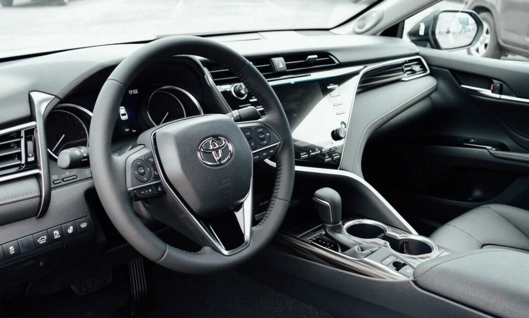 camry xv70 рестайлинг салон, новая toyota camry, toyota camry xv70 салон, тойота камри 2021 классик комплектация, Toyota Auris II