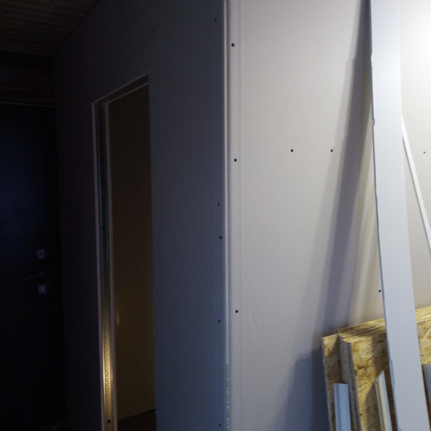 обшивка коридора гипсокартоном, обшивка комнаты гипсокартоном, гипсокартон, помещение, перегородки