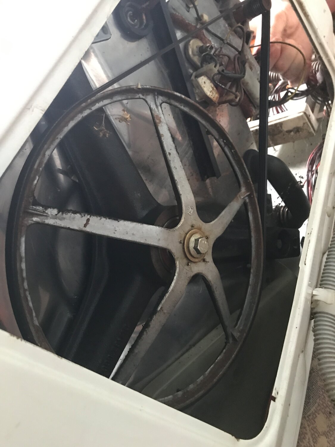 подшипник барабана стиральной машины zanussi zwg2107w тамбасова, привод барабана стиральной машины индезит, слетает ремень стиральной машины индезит, техника, стиральная машина хотпоинт аристон подшипник барабана