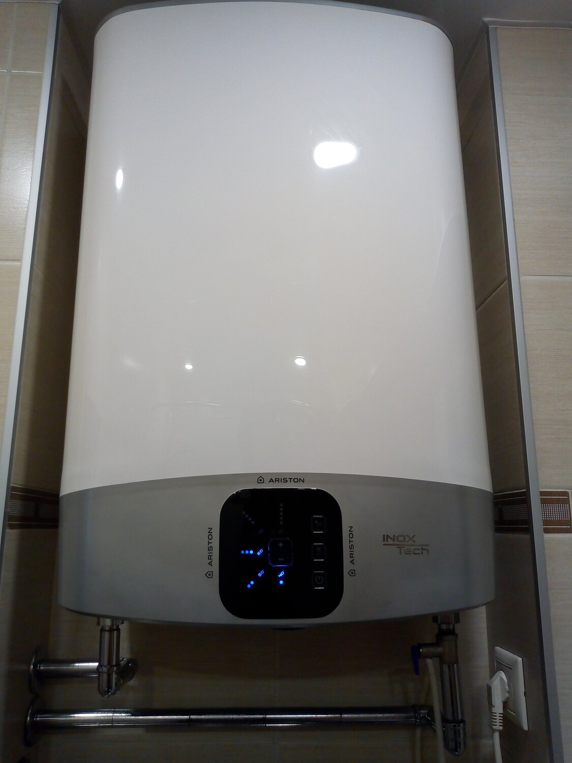 водонагреватель аристон inox tech 80 литров, водонагреватель накопительный ariston abs vls evo pw 30, ariston электрический водонагреватель abs vls evo pw 50, водонагреватель аристон 50 литров, бытовая техника