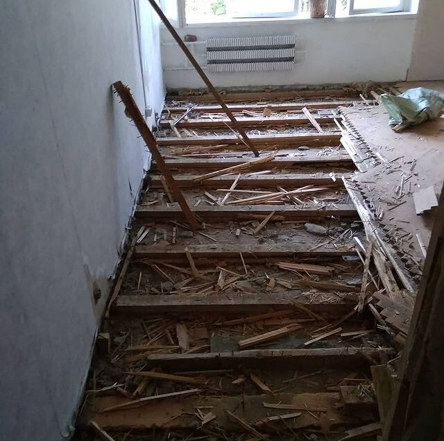 Демонтаж паркета