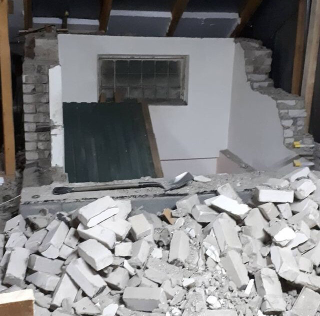 Демонтаж кирпичной кладки