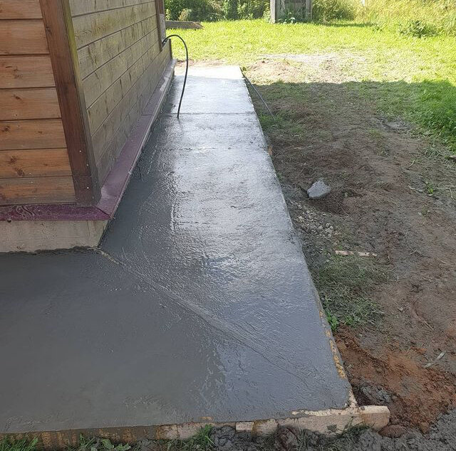 Строительство отмостки вокруг дома