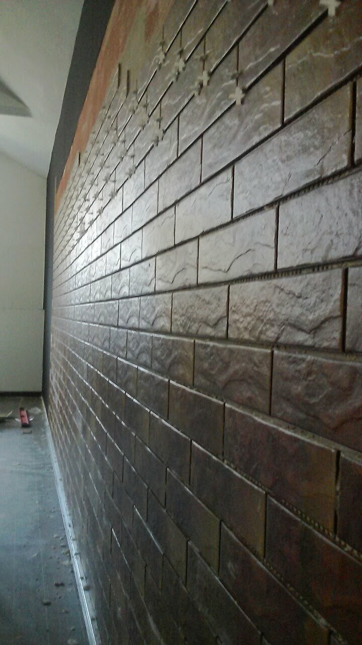 панели под кирпич для внутренней отделки, декоративный камень кирпич, декоративный кирпич скальник, штукатурка под кирпич, гипсовая плитка под кирпич