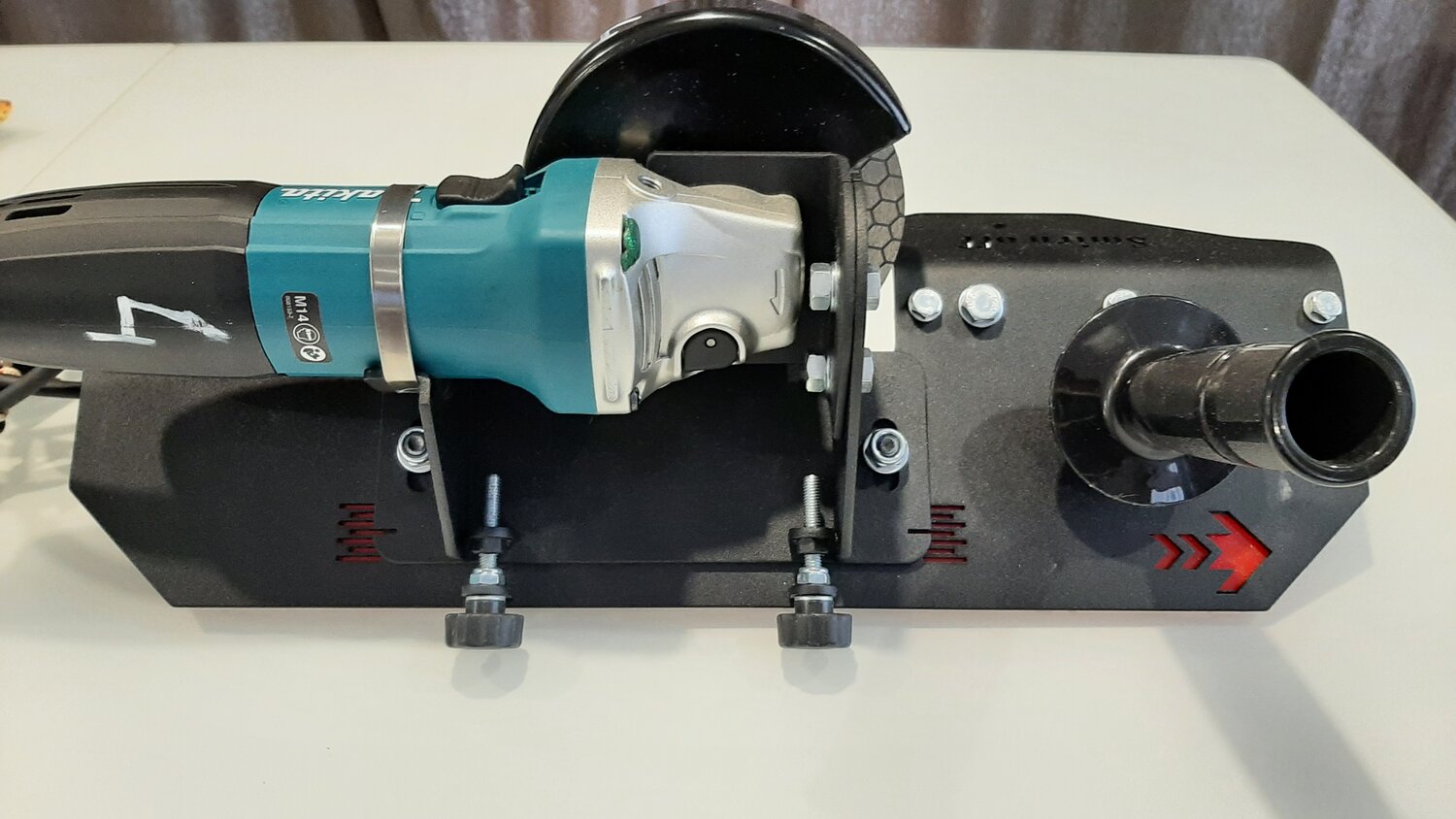 ушм makita 9069, машина шлифовальная угловая "калибр мшу-230/2000р промо", ушм тандем мшк1-10-125, 1010 вт, 125 мм, ушм bosch gws 660, ушм makita