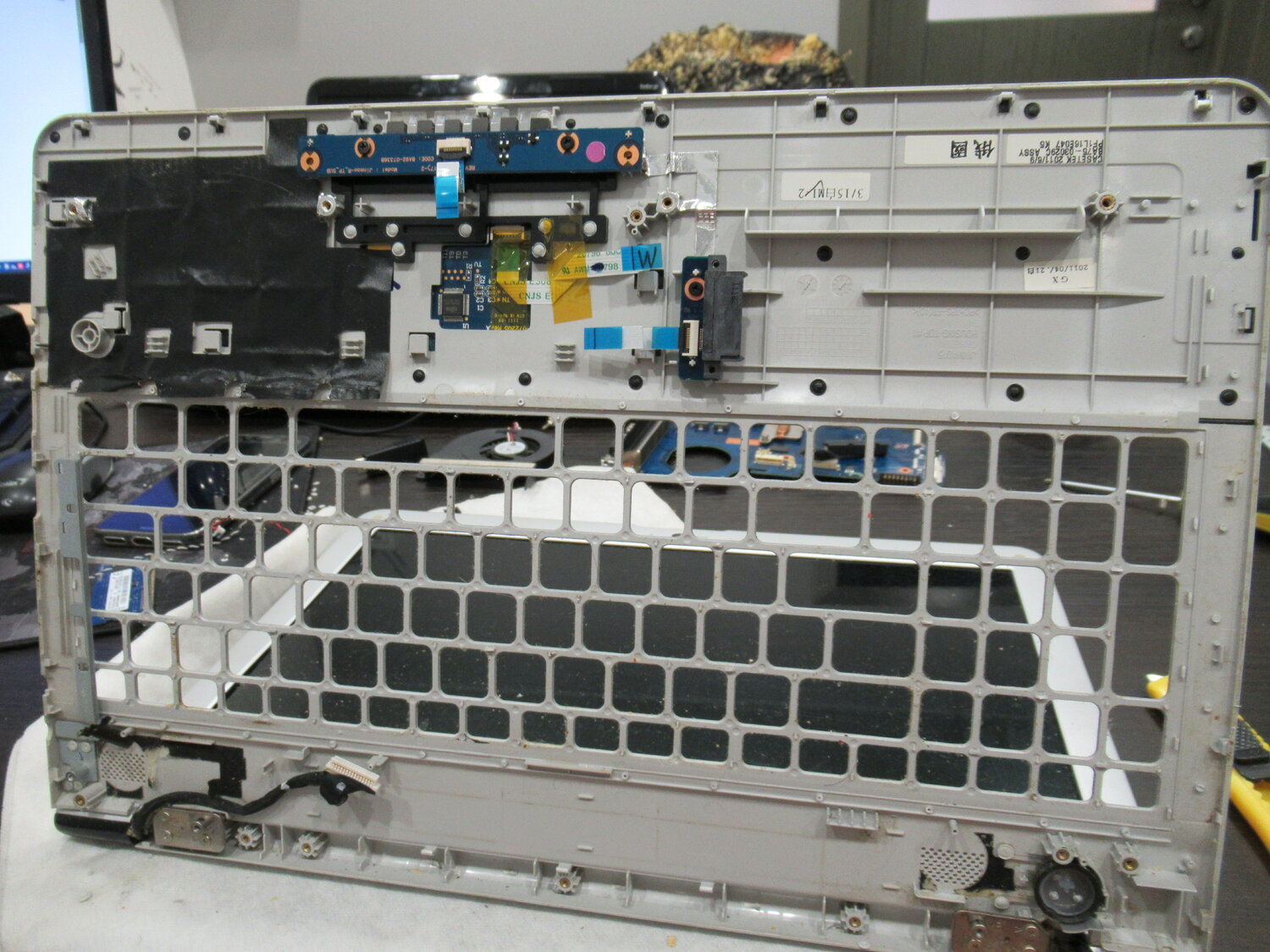 hp proliant ml350p gen8 4 блока питания, hp proliant dl380 g7 корзина hdd, ibm x3650 m1, hp 800 g2 sff, компьютерная техника