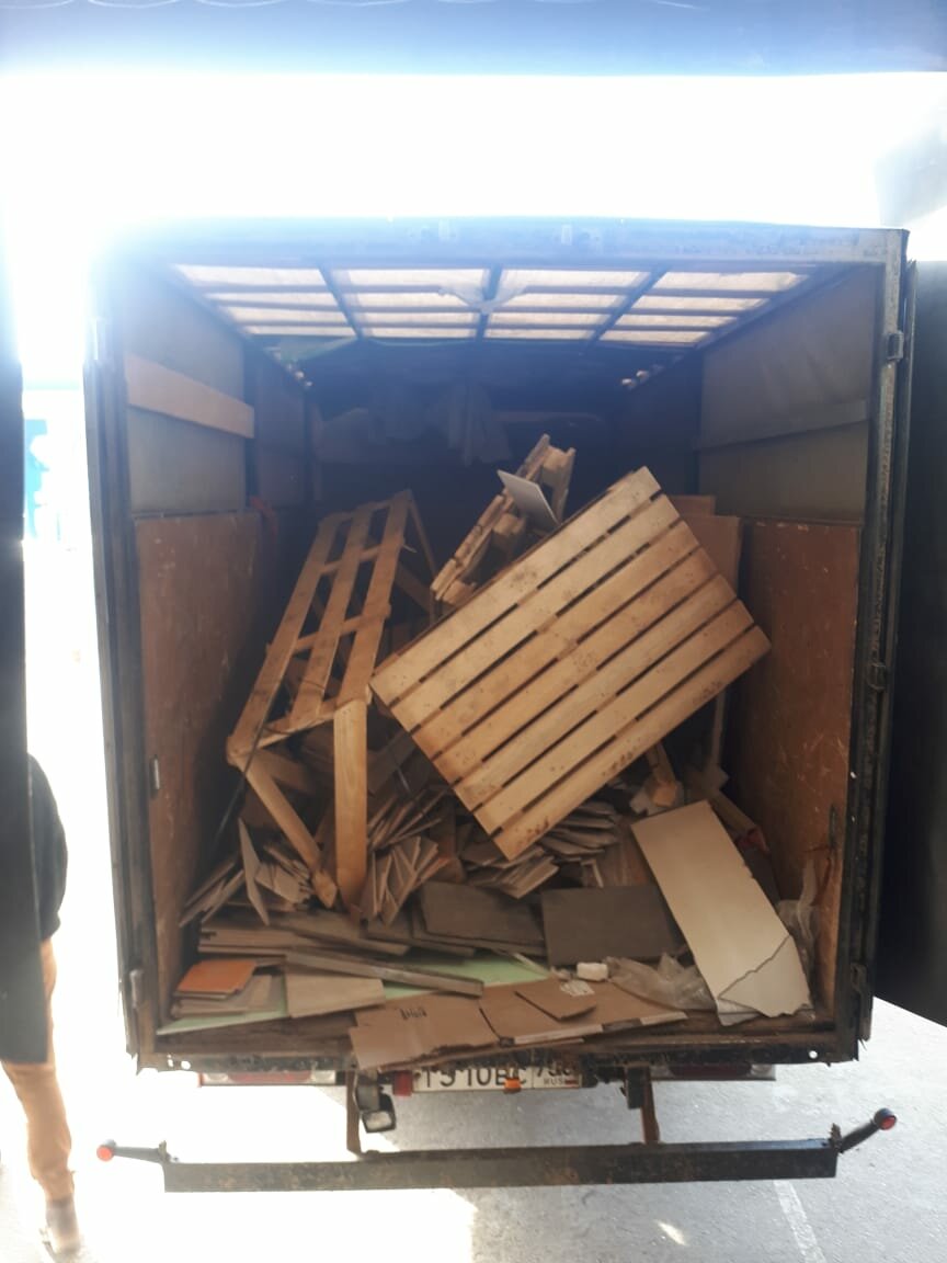 вывоз строительного мусора, вывоз мусора доски, вывоз мусора, вывоз строительного мусора газель, газель вывоз мусора