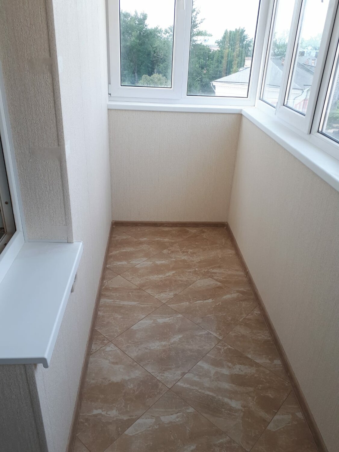 отделка балкона, внутренняя отделка балкона, отделка балконов и лоджий, лоджия отделка, примеры отделки балкона