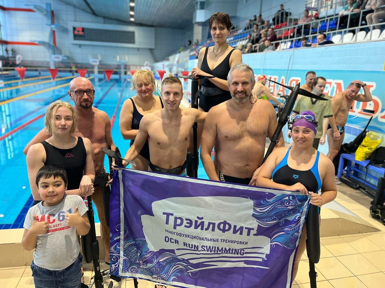 спортивное плавание, плаванье, мужчина, соревнования по плаванию, сборы по плаванию