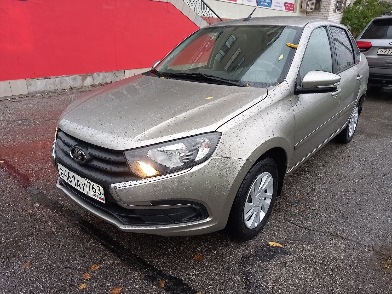 lada granta, серебристая лада гранта, новая lada granta, серая лада, lada granta лифтбек