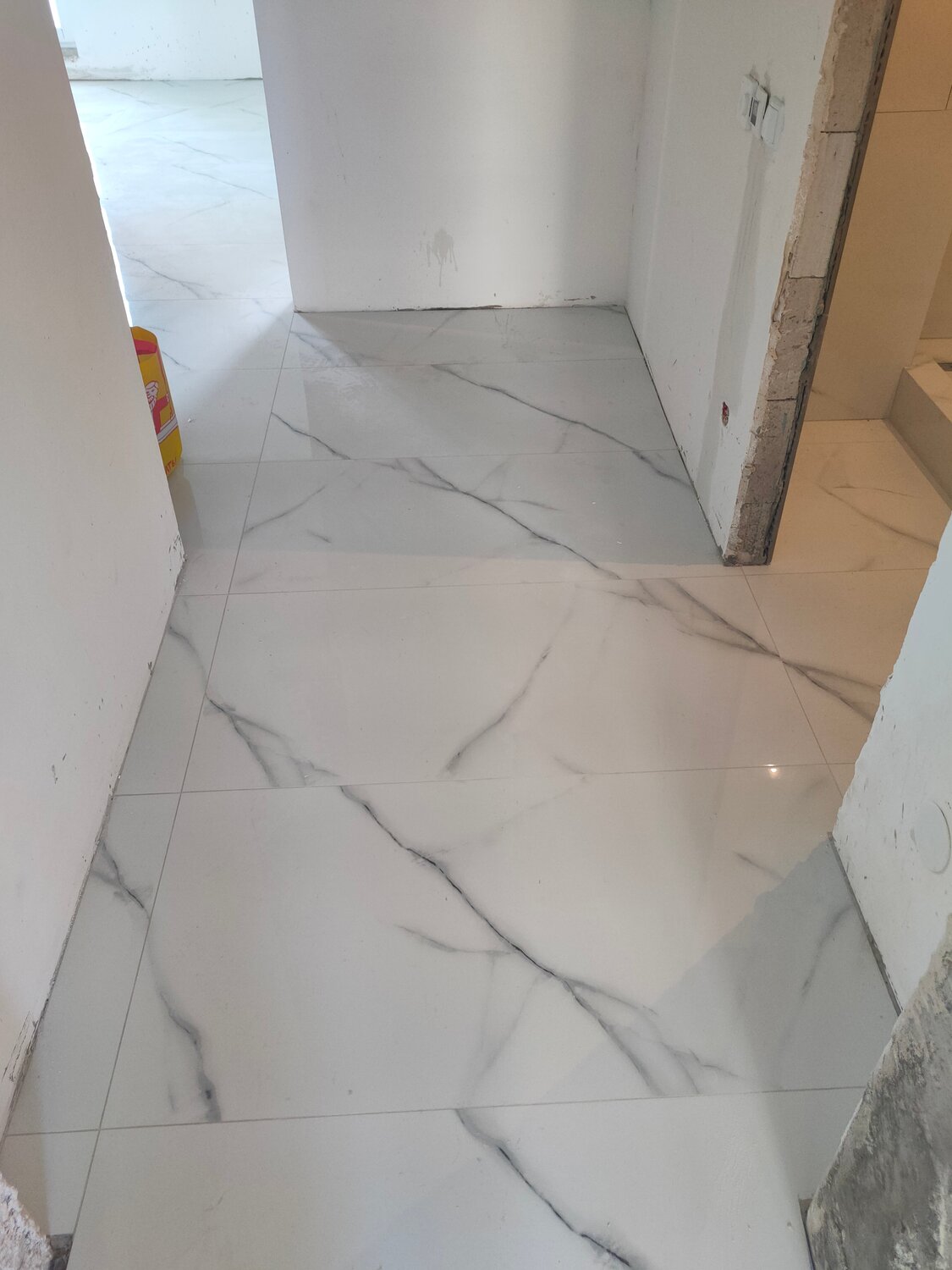 плитка керамогранит, белый мрамор плитка, плитка под мрамор, мрамор плитка, керамогранит белый