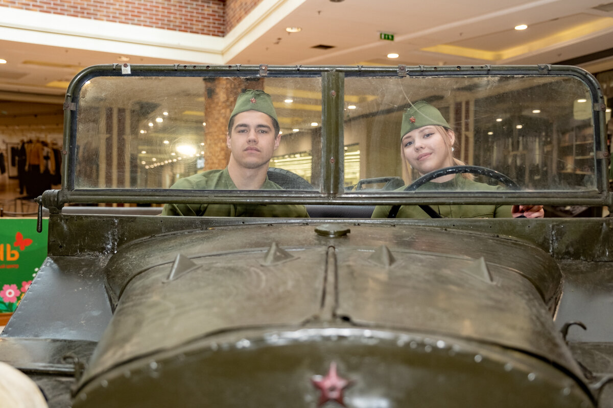 военный, в военной форме, человек, воены, фестиваль ретро-техники «машина времени»,