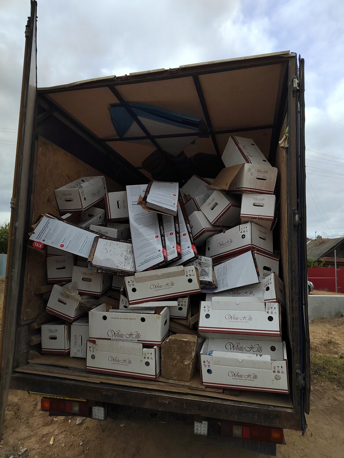 склад, грузоперевозки, упаковка, paketleme, загрузка прицепа на складе