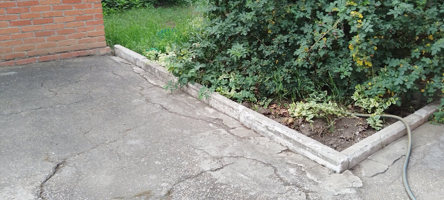 бордюр, бордюр поребрик, пластиковый бордюр, монтаж дорожного бордюра, тротуарный бордюр