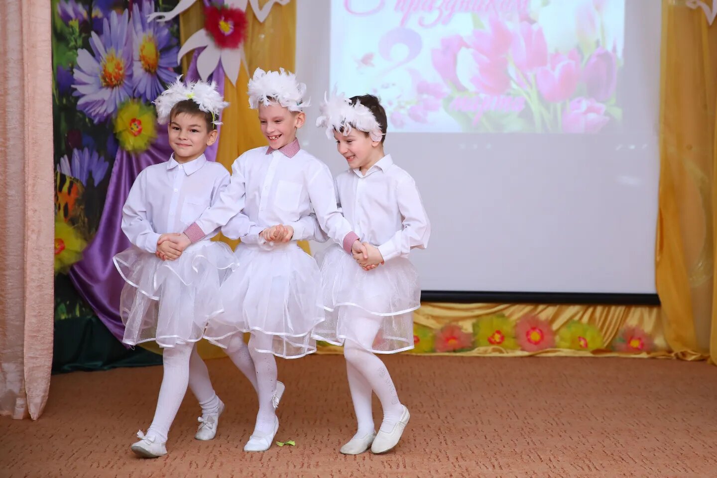 танец детский, детский сад заряночка заря, утренник, девочка, 1 группа детский сад