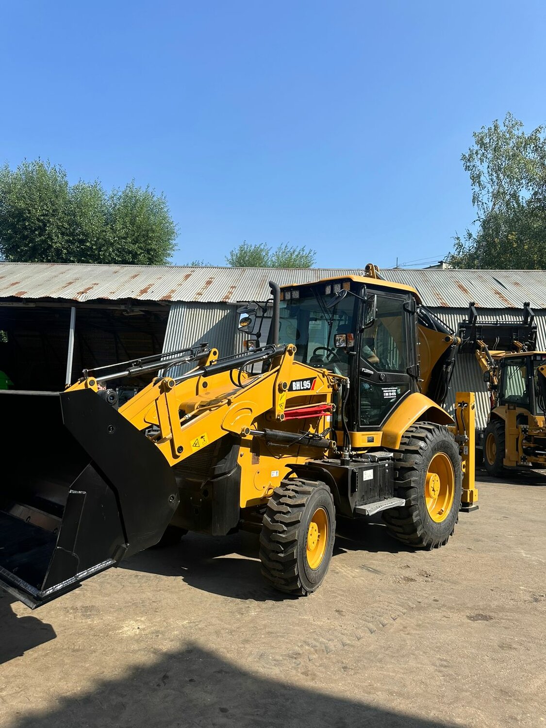 экскаватор погрузчик катерпиллер, экскаватор-погрузчик caterpillar 428, услуги экскаватора погрузчика, экскаватор погрузчик катерпиллер 432f, экскаватор погрузчик джон дир