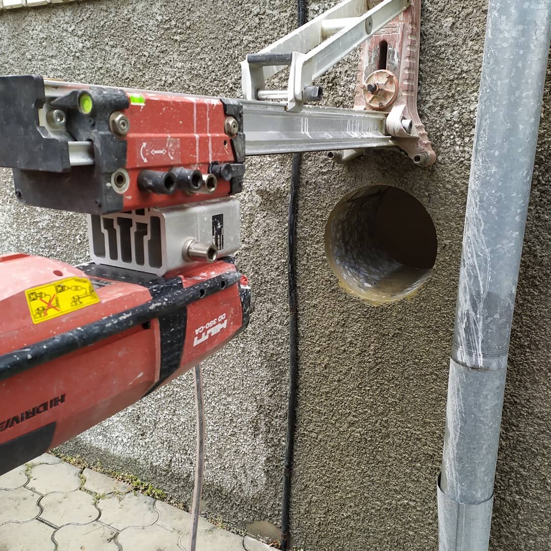 алмазное бурение, алмазное сверление хилти, алмазное сверление, алмазное бурение отверстий, hilti dd200