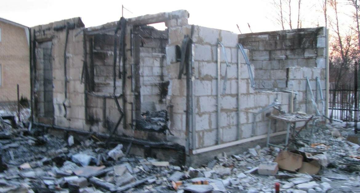 сгоревший дом, дом престарелых под краснодаром пожар, горел дом нижняя салда, дом в, дом после пожара
