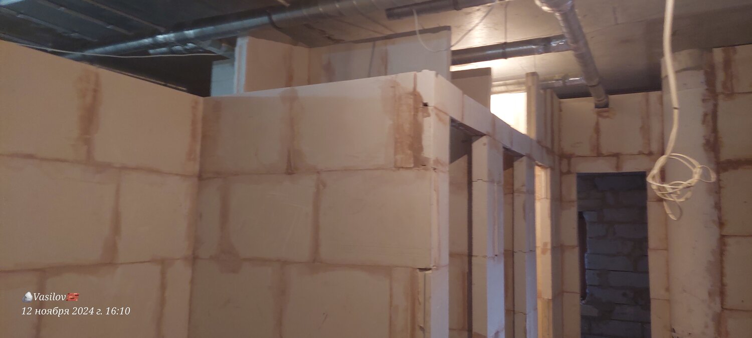 пазогребневая силикатная перегородка, перегородка из пазогребневых плит, перегородка из газобетонных блоков, возведение стен из пазогребневых плит, перегородка из газоблока