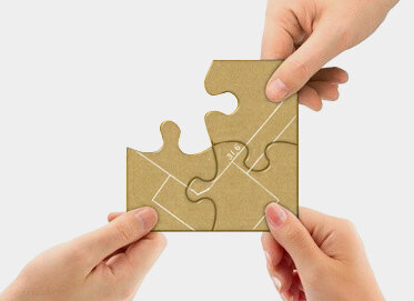 jigsaw puzzle, пазл, puzzle pieces, руки с пазлами, puzzle