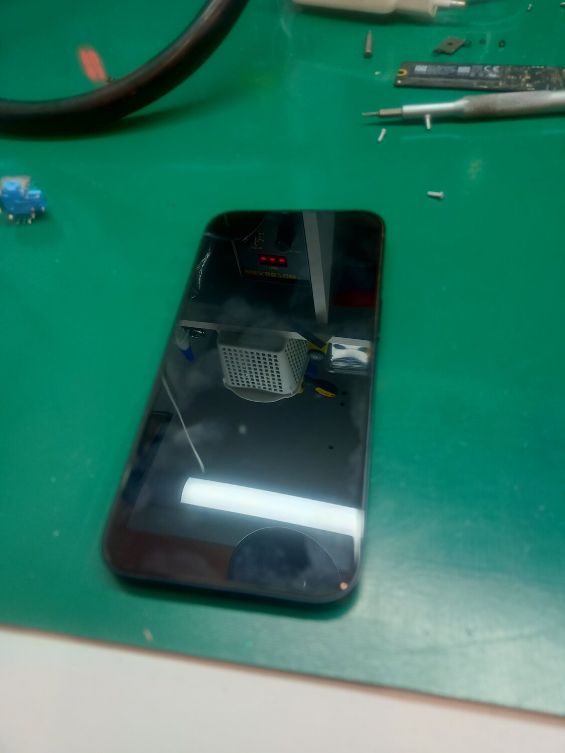 iphone xr дисплей, замена дисплея, ремонт телефон, переклейка стекла на iphone 13 про, переклейка дисплея