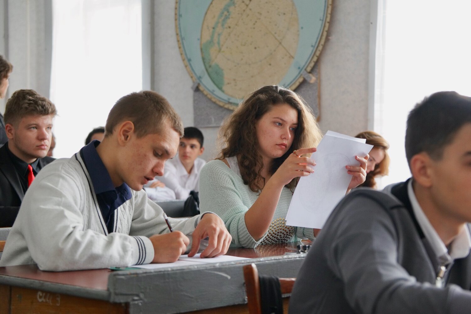 студент, экзамен, студенты в вузе, школьник, в школе