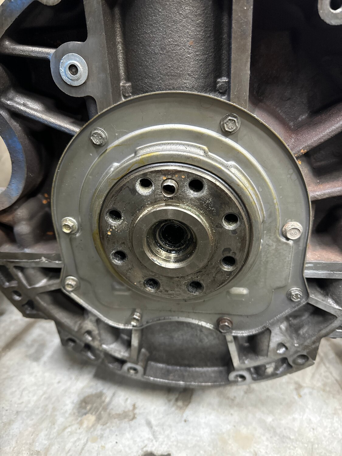 сальник коленвала ауди а4, задний сальник коленвала, сальник коленвала субару, подшипник коленвала форд транзит 2.2, форд транзит 2.4 подшипник коленвала задний