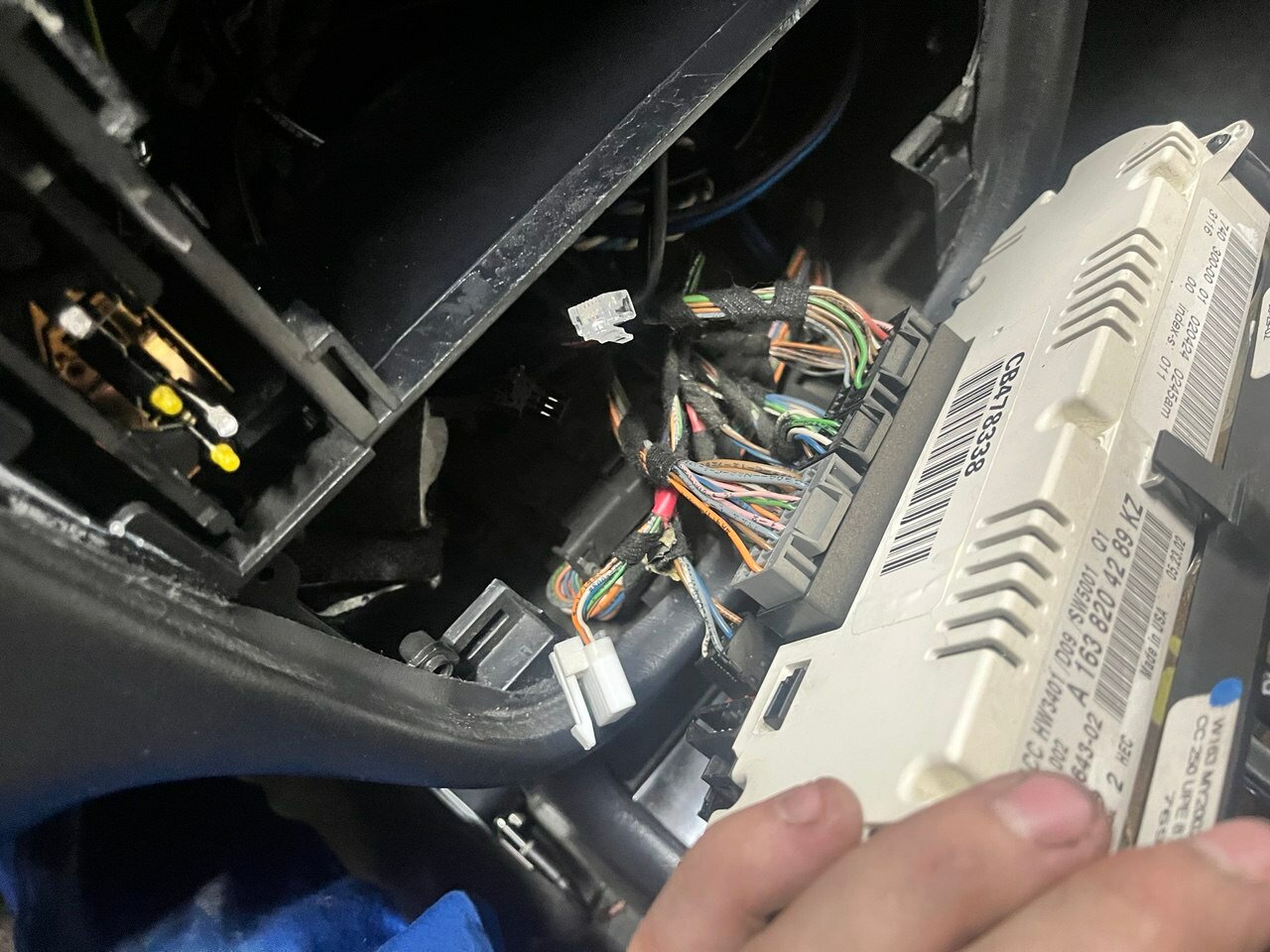 lcm блок бмв е39, вскрытие ford fusion, кан шина, кан шина ниссан кашкай, opel astra tesla магнитола