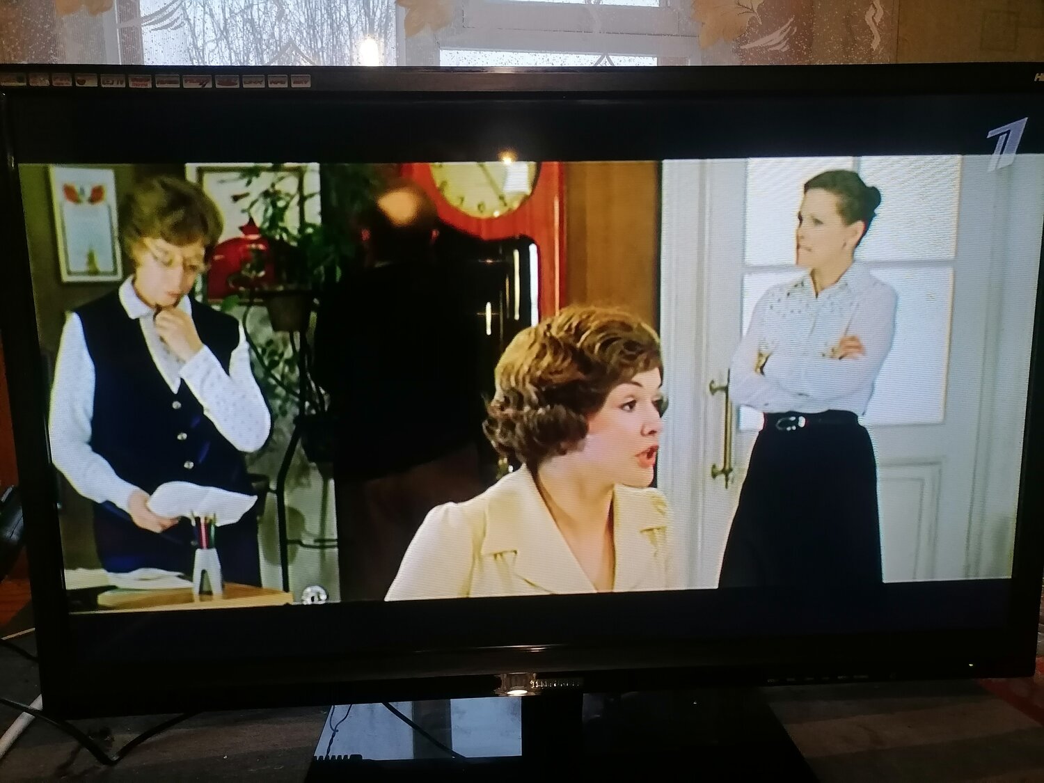 телевизор, телевизор бу, телевизор жк, телевизор телевизор, фотография телевизора