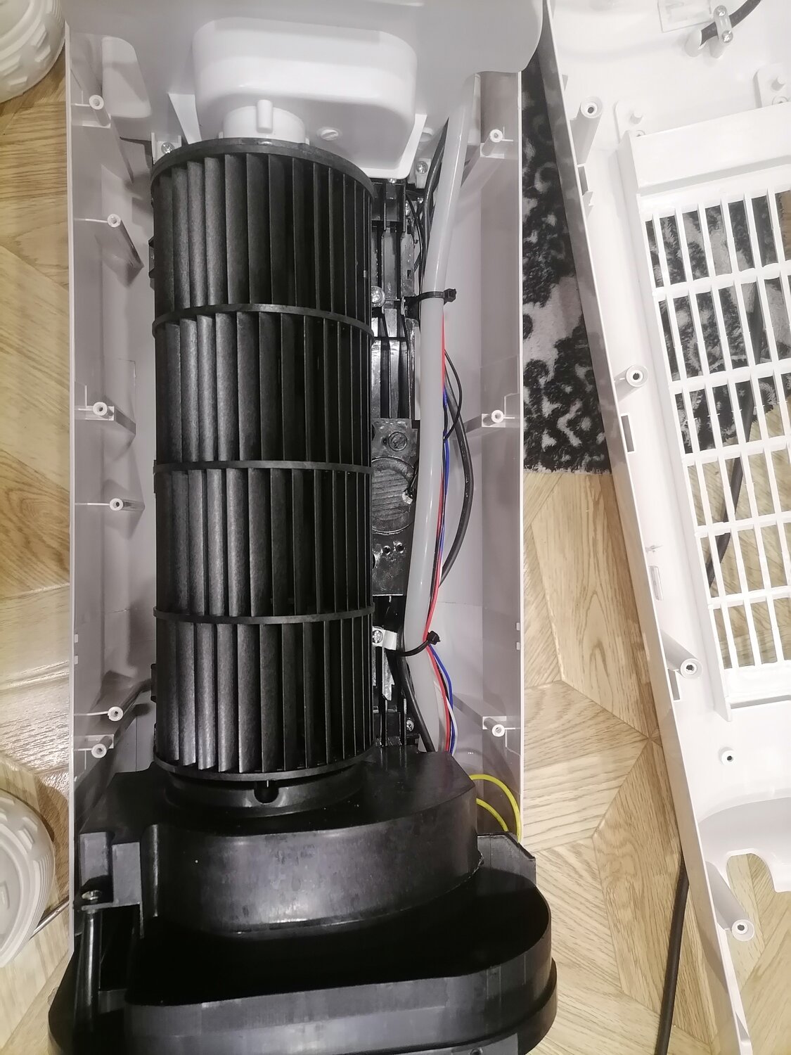 тепловентилятор настенный ballu bfh, вентилятор внутреннего блока кондиционера, кондиционер, ballu тепловентилятор настенный ballu bfh, вентилятор вентиляции