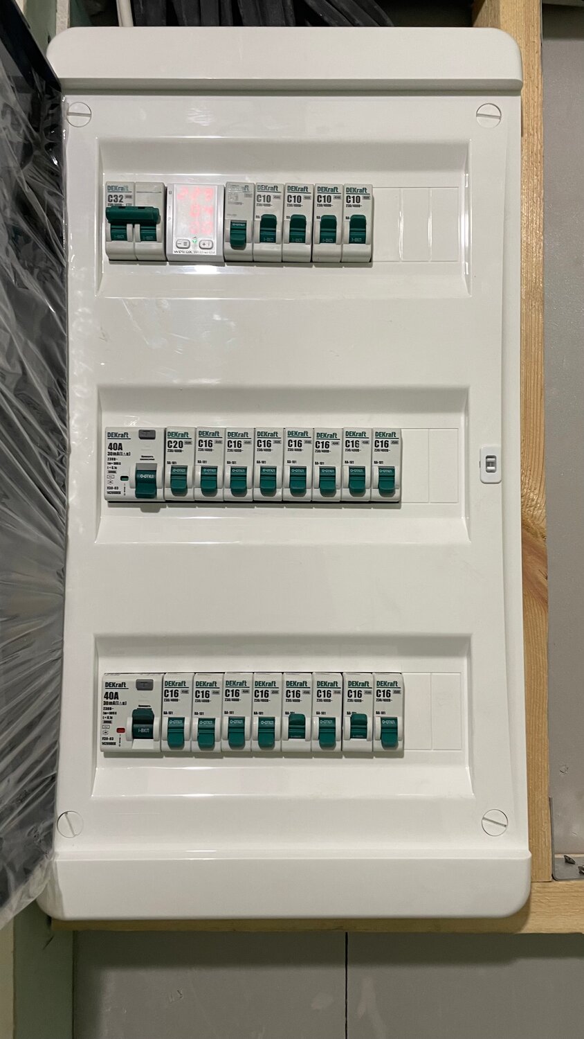 электрощит, монтаж электрощита, щит распределительный, электромонтажные работы, услуги электрика