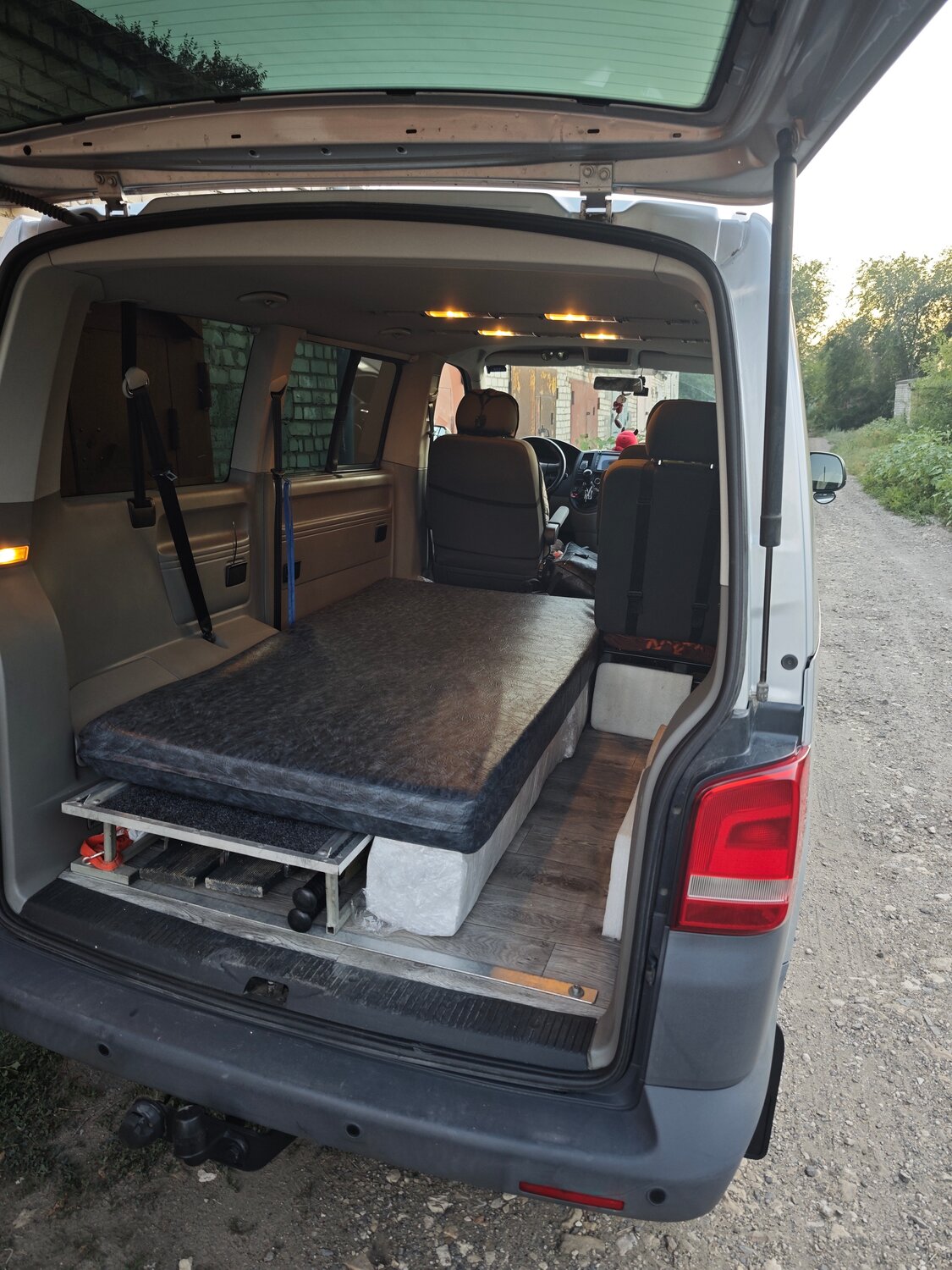 volkswagen caravelle 6.1 багажник, матрас в фольксваген каравелла т5, фольксваген каравелла т5 багажник, фольксваген каравелла т5, фольксваген каравелла т 6