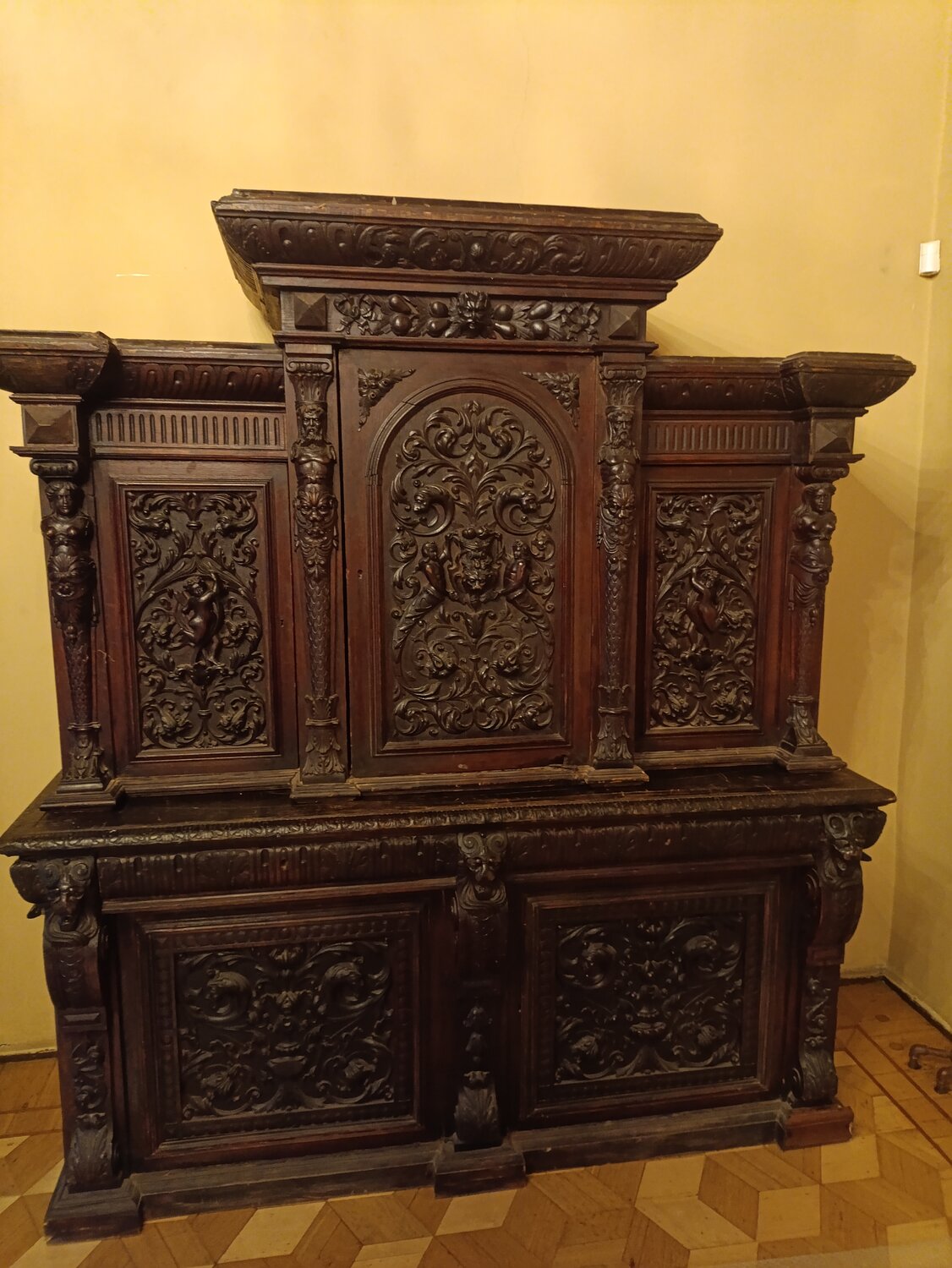 антикварная мебель, антикварный буфет, старинная мебель, антикварный буфет ренессанс, мебель 19 века