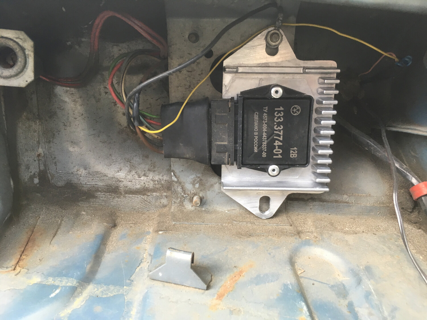 коммутатор ваз 11113 ока, коммутатор ваз 21099, коммутатор ваз 2107 карбюратор, коммутатор ваз 21213 нива, коммутатор ваз 2107