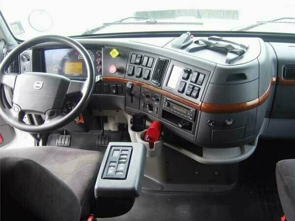 вольво внл 670 салон, 1997 вольво vnl кабина, volvo fh12 тягач салон, volvo vnl 760 салон, volvo vnl 670 кабина