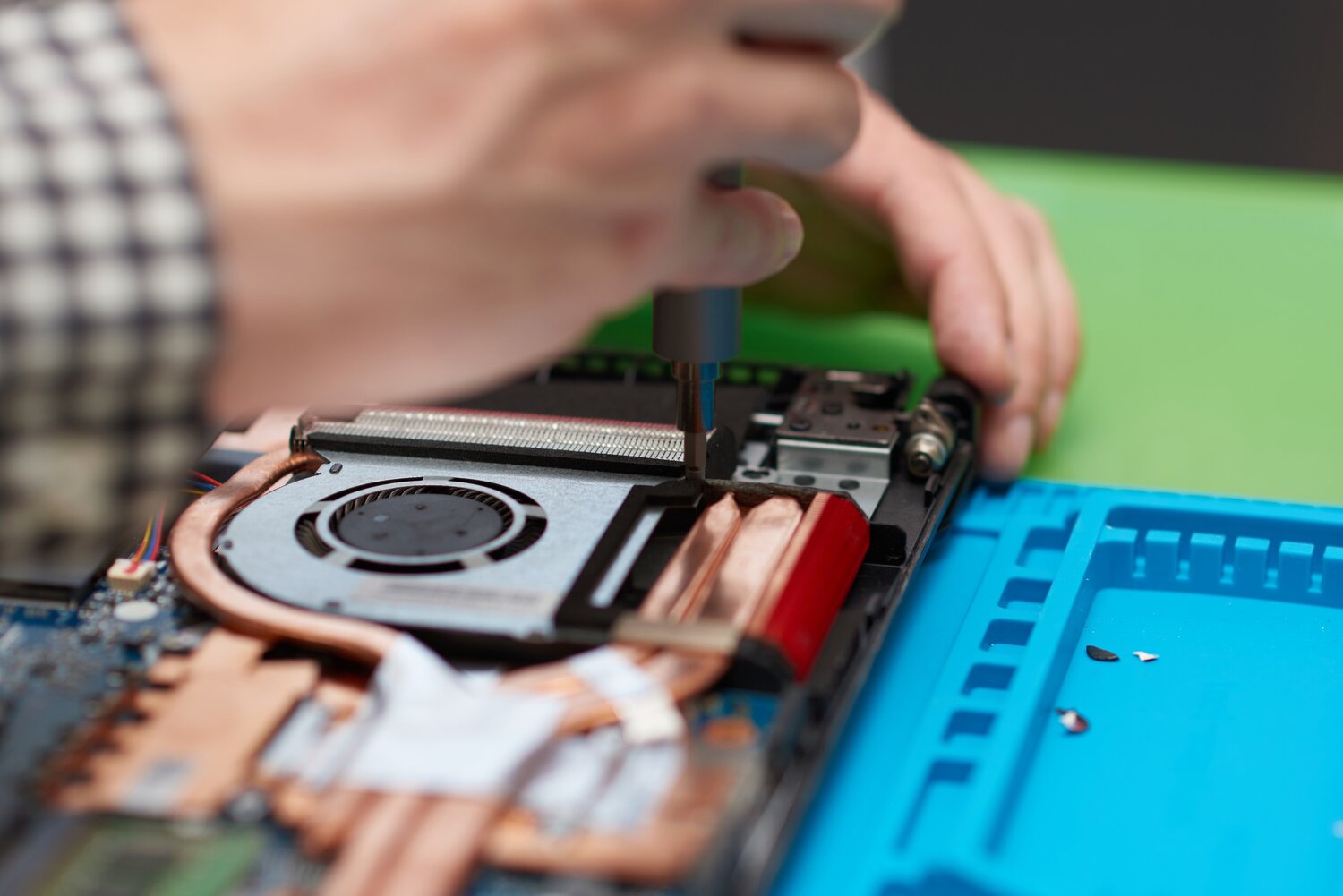 Сборка компьютеров в Ялте - Компьютерная помощь - Компьютеры и IT: 120 ...