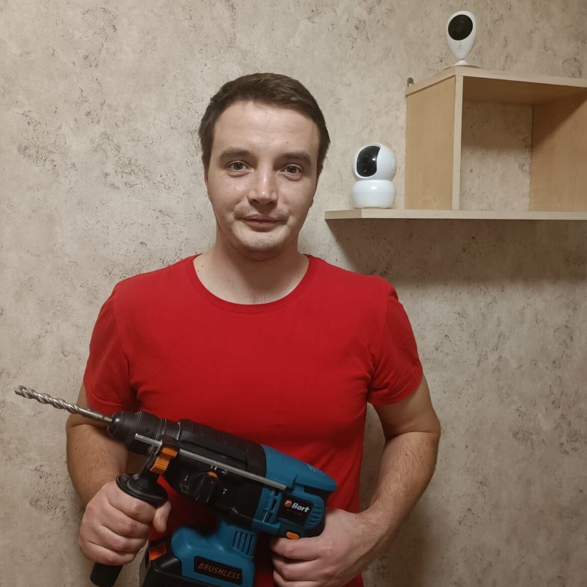 Андрей Д. - Ремонт и строительство, Установка охранных систем и ...