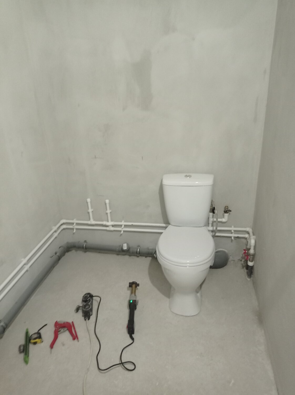 сантехника разводка, разводка труб, сантехника, предчистовая отделка санузел, монтаж сантехники