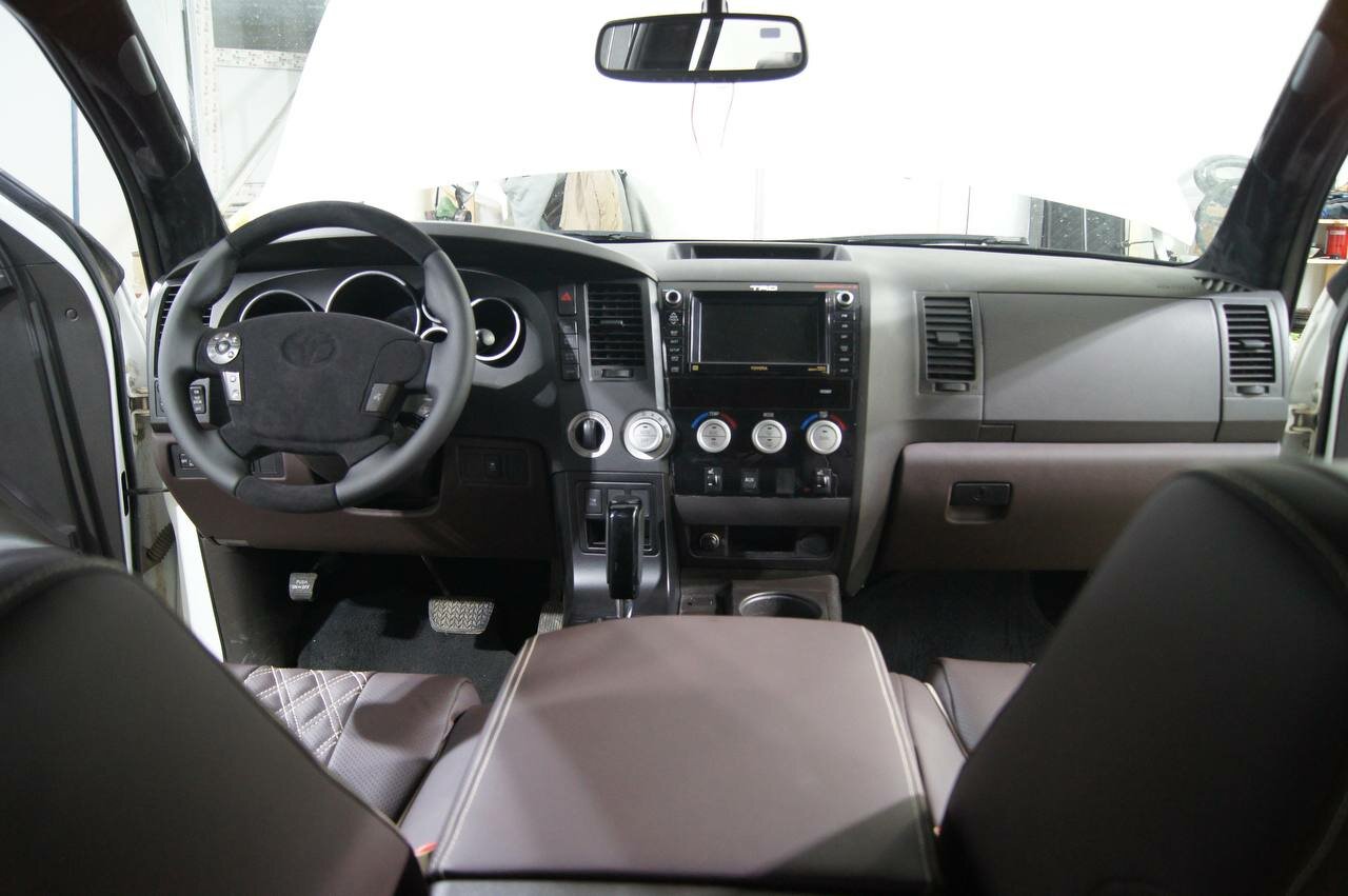 toyota sequoia, toyota tundra, toyota tundra 2010 салон, toyota tundra 2008 салон, Toyota Tundra II