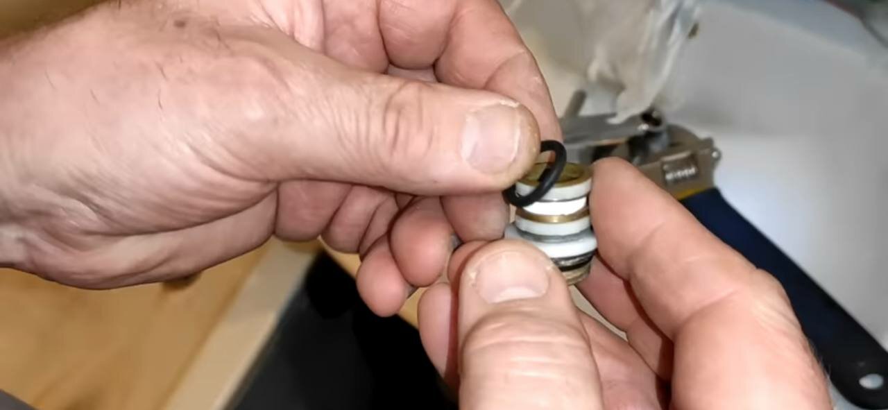 внутренний ниппель гусака смесителя втулка dk-357, уплотнительное кольцо для гусака смесителя, кран букса на смеситель, сальник для насоса, уплотнительные кольца на форсунках ауди 100