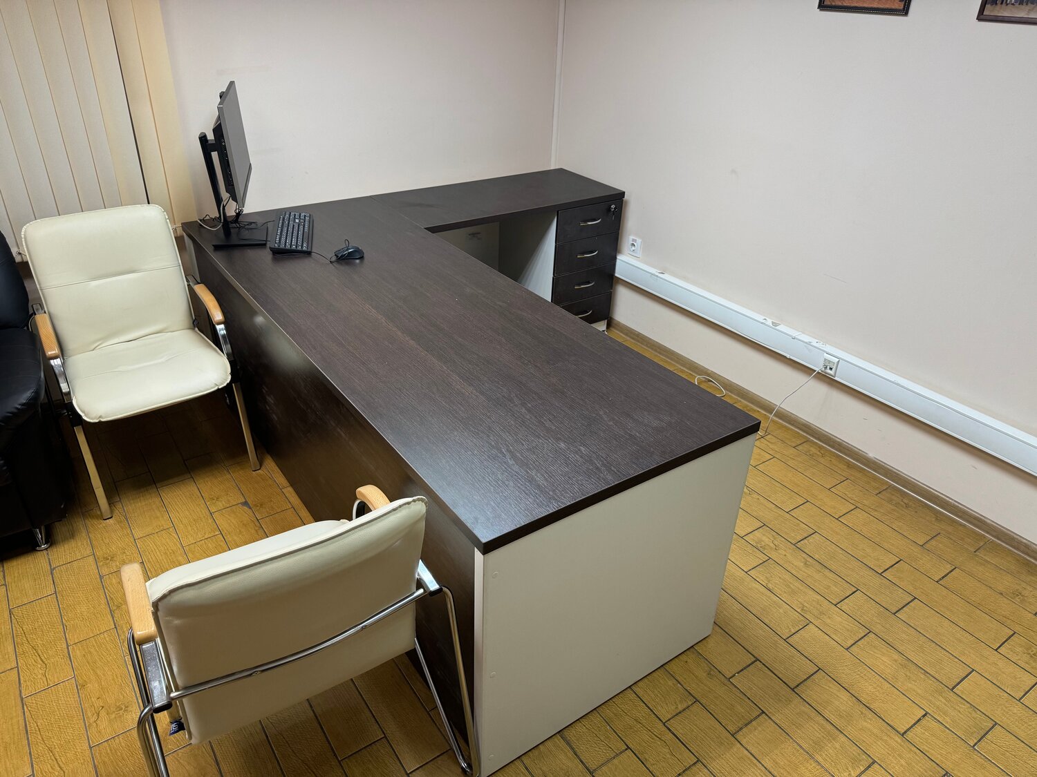 офисная мебель, офис, офис кабинет, офисный стол, аренда офиса