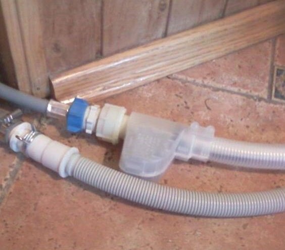 сливной шланг с аквастопом bosch, сливной шланг стиральной машины, сливной шланг, соединитель для сливного шланга стиральной машины, аквастоп для посудомоечной машины