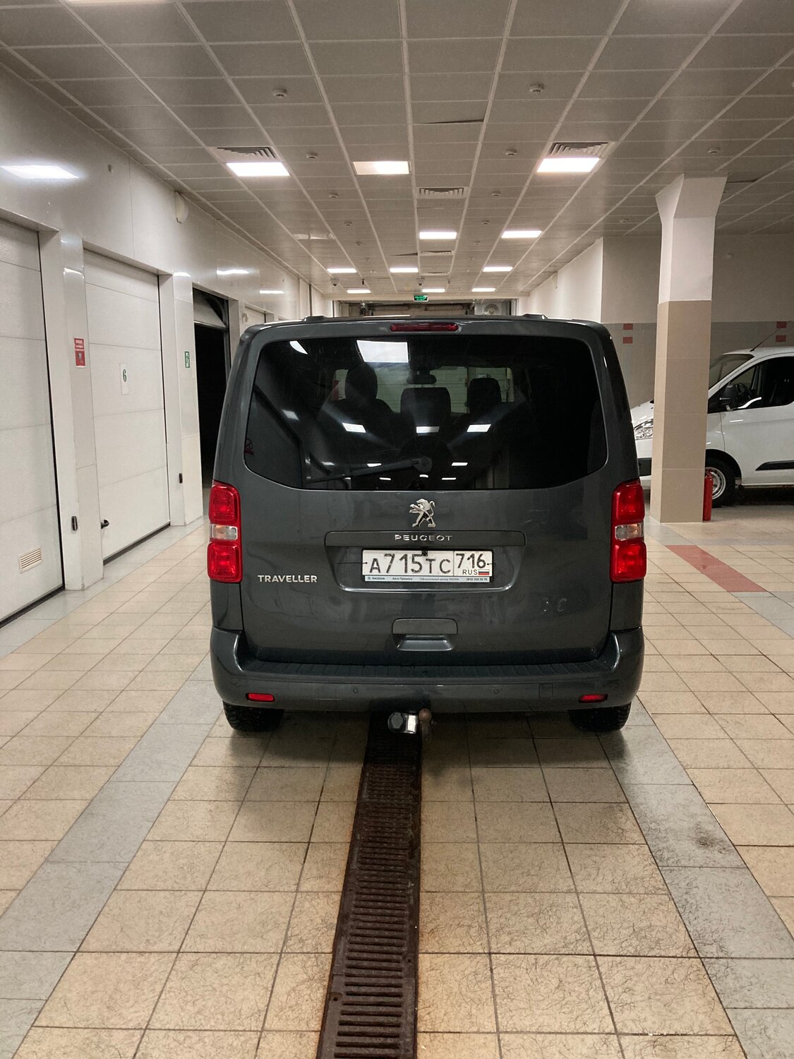peugeot traveller 2.0 at, 2021, citroen space tourer, 2022 г. габариты, peugeot traveller 2019 дизель объем, peugeot traveller 2021, Mercedes-Benz Vito III (W447)