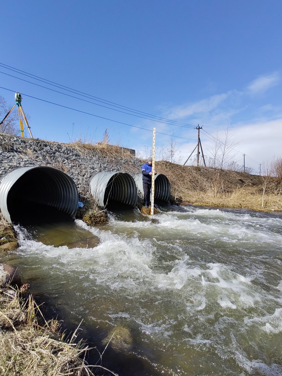 сточные воды, большая труба, старая водопропускная труба, водопропускная труба, труба