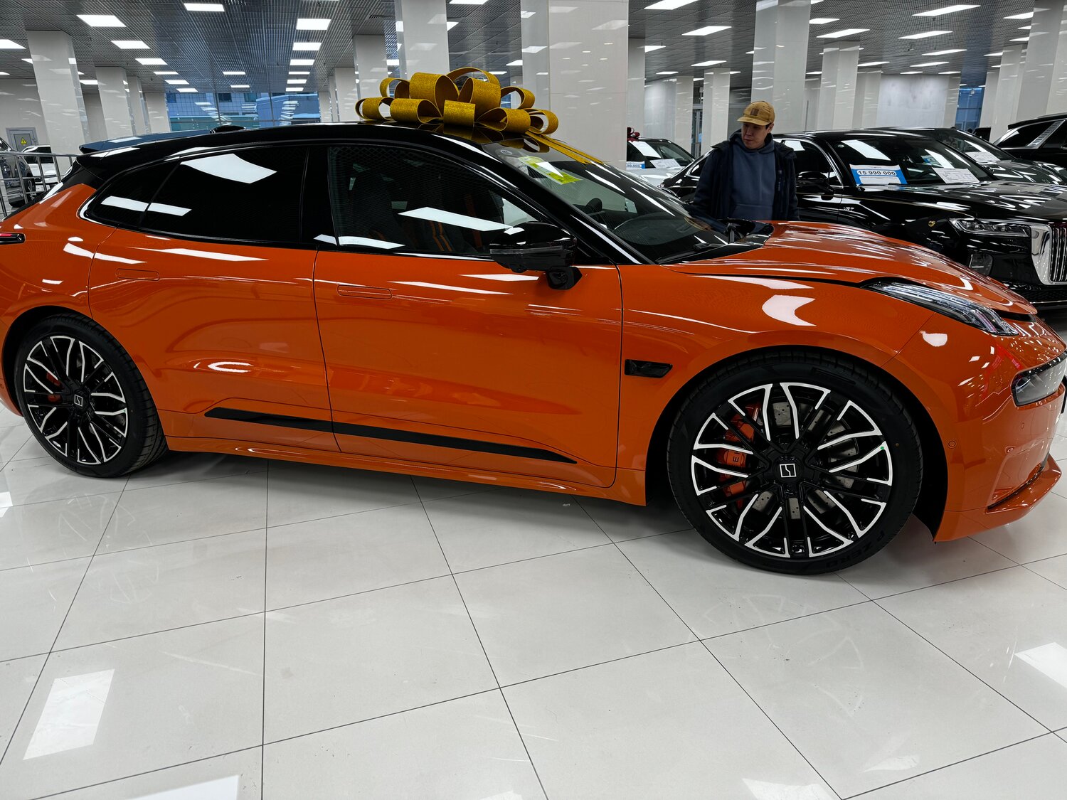 zeekr 001 оранжевый, автомобиль, авто, машина, новые автомобили