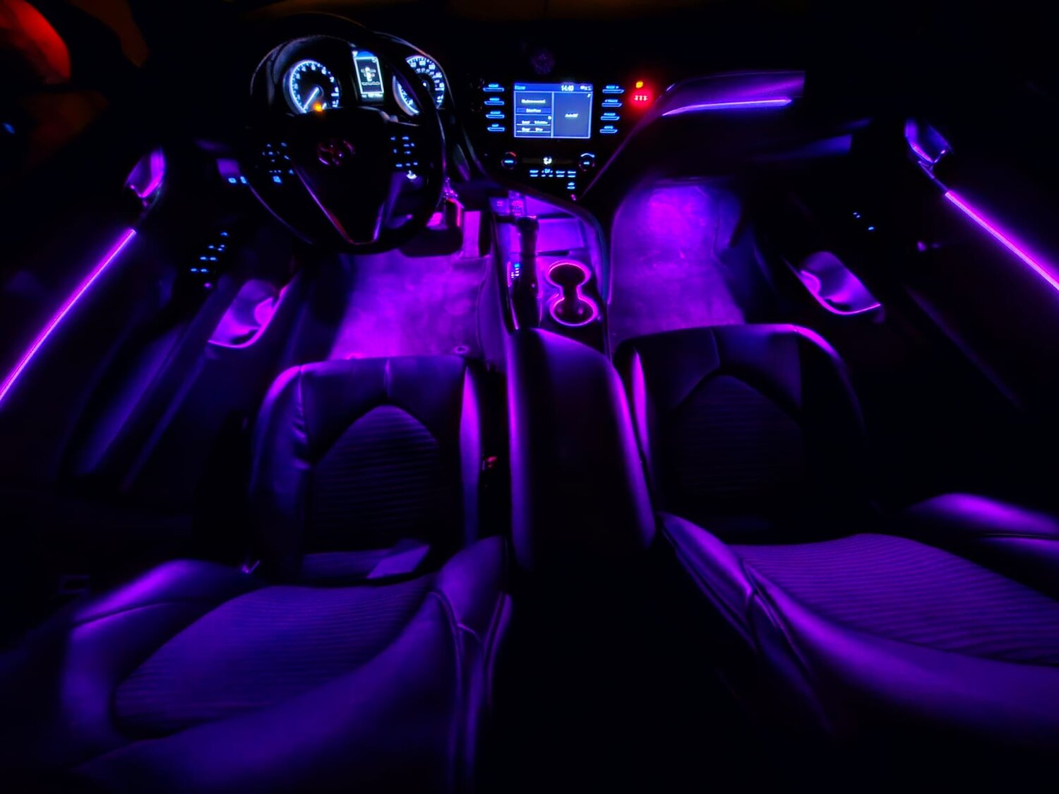 подсветка салона, подсветка салона автомобиля, подсветка салона infiniti q50, подсветка авто, неоновая подсветка